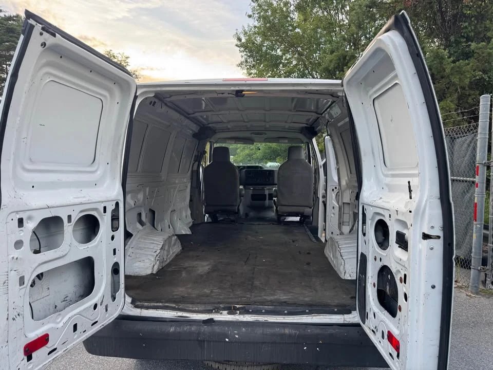2013 Ford Econoline Van - Image 12 of 15