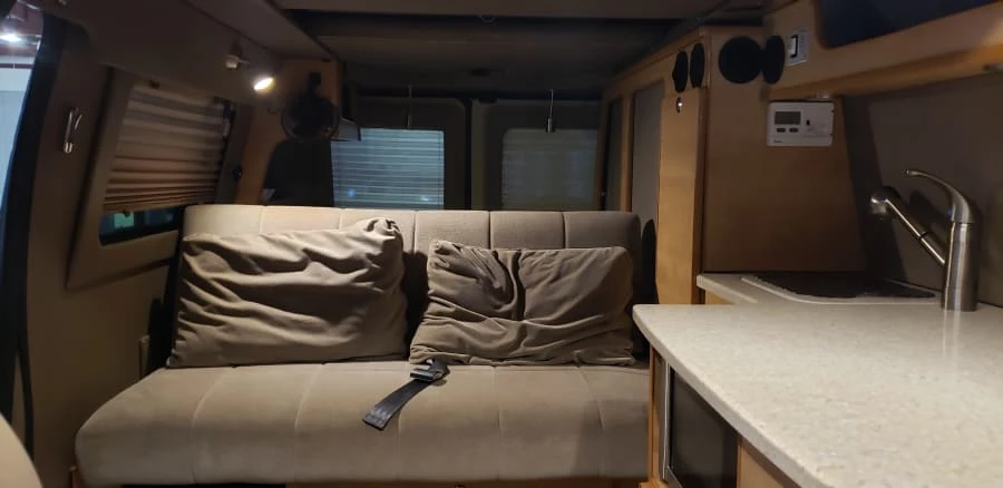 2013 Ford Econoline Van - Image 5 of 12