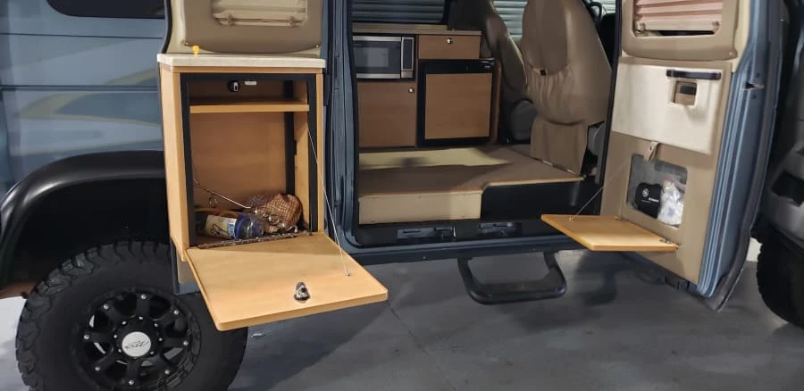 2013 Ford Econoline Van - Image 8 of 12