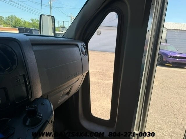 2013 Ford Econoline Van - Image 15 of 26