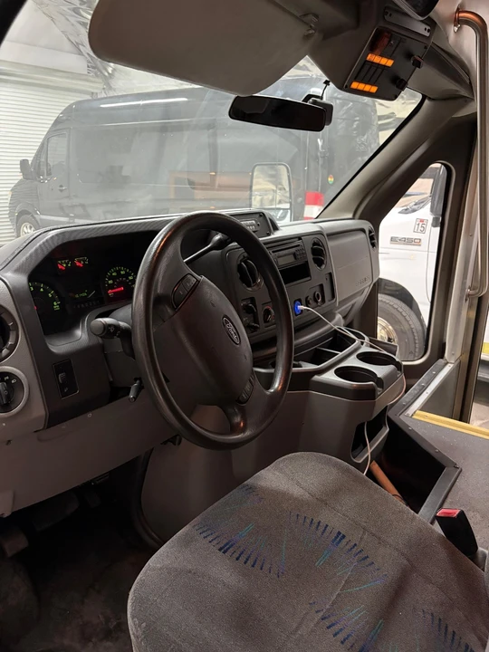 2013 Ford Econoline Van - Image 4 of 5