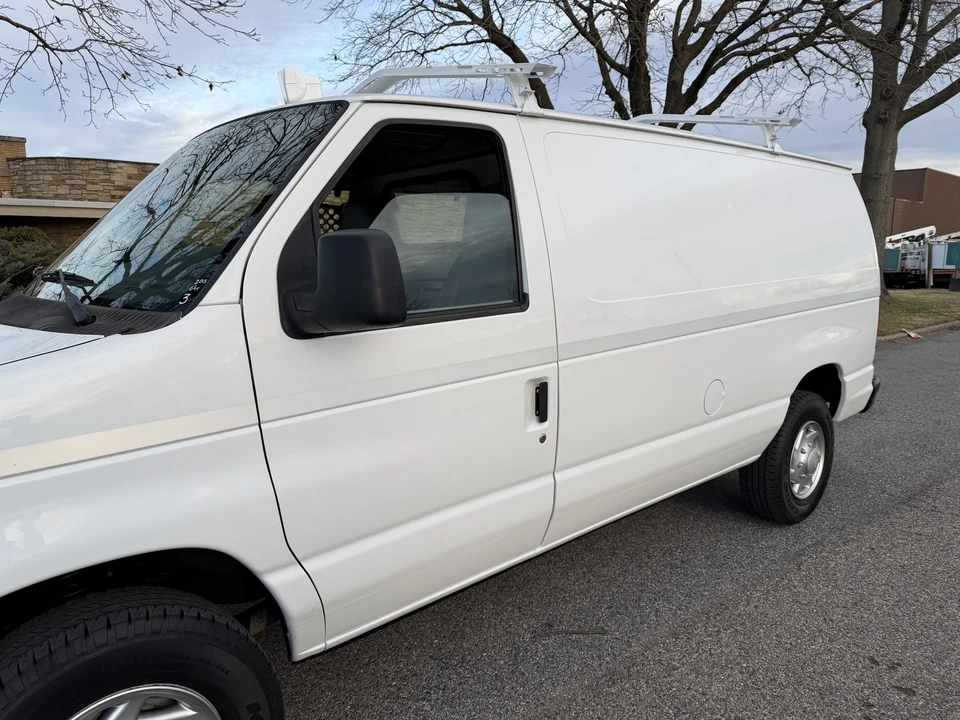 2013 Ford Econoline Van - Image 5 of 21