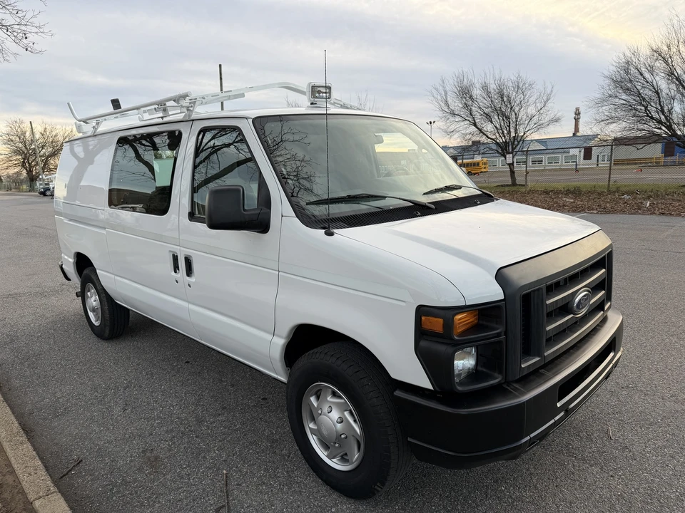 2013 Ford Econoline Van - Image 6 of 21