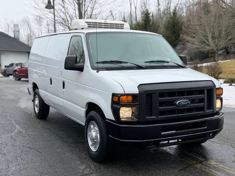 2013 Ford Econoline Van - Image 3 of 12