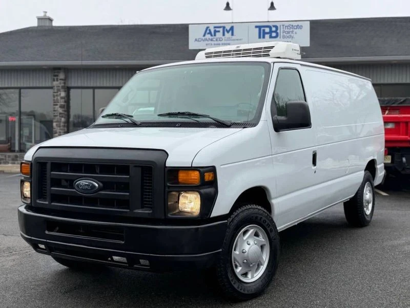 2013 Ford Econoline Van - Image 2 of 12
