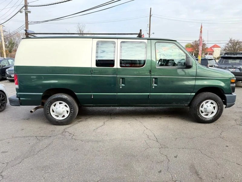 2013 Ford Econoline Van - Image 4 of 12