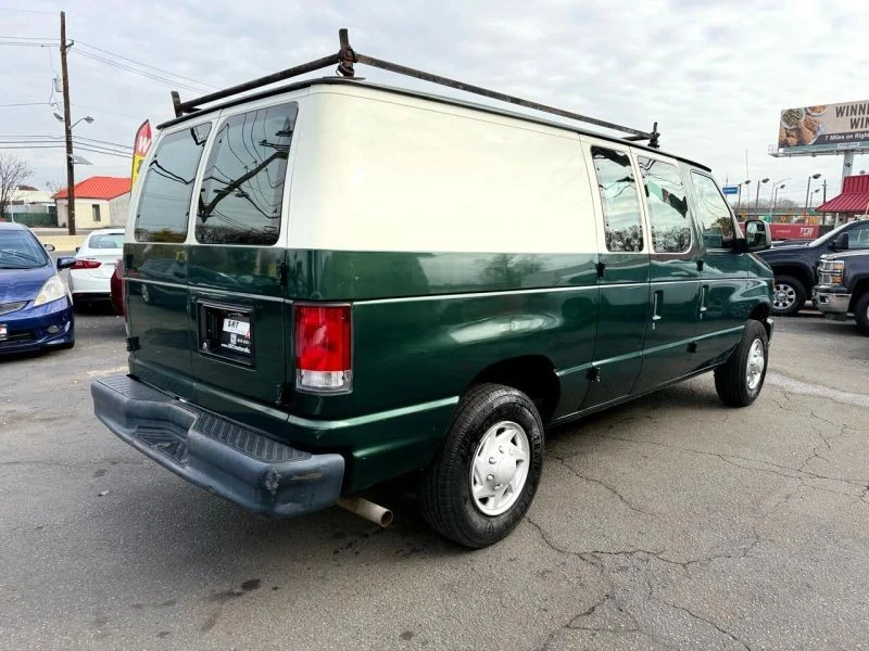 2013 Ford Econoline Van - Image 7 of 12
