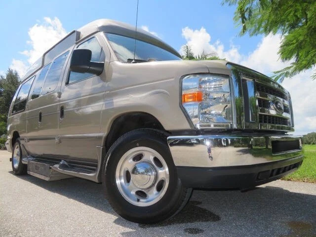 2013 Ford Econoline Van - Image 5 of 12