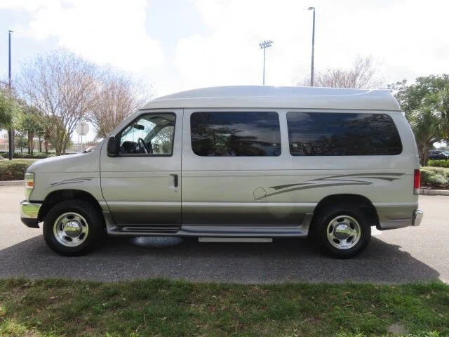 2013 Ford Econoline Van - Image 12 of 12