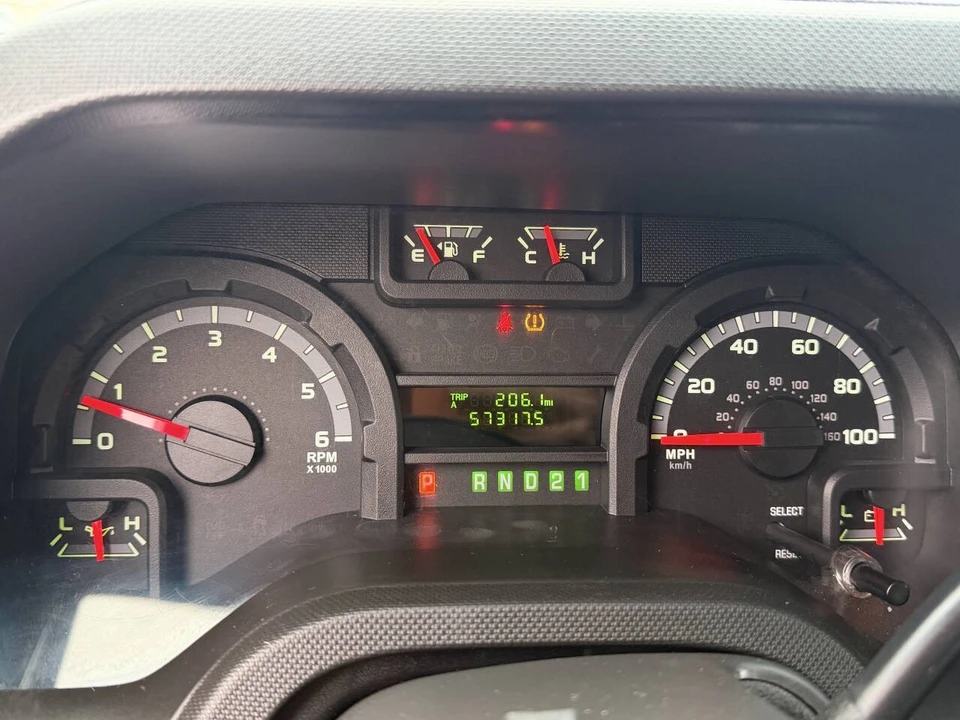 2013 Ford Econoline Van - Image 20 of 21