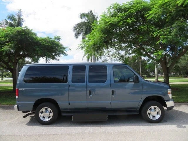 2013 Ford Econoline Van - Image 9 of 12