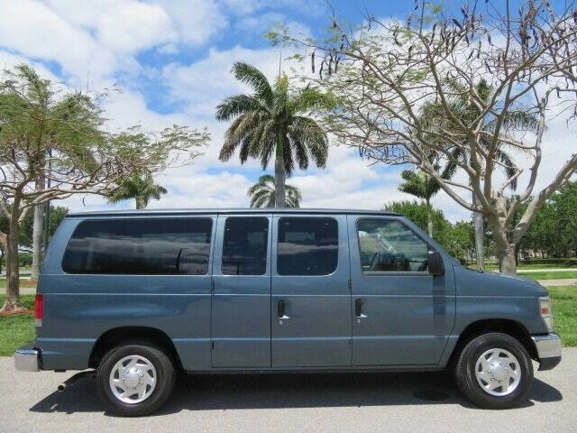 2013 Ford Econoline Van - Image 7 of 12