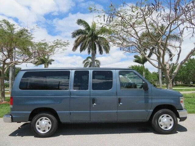 2013 Ford Econoline Van - Image 8 of 12