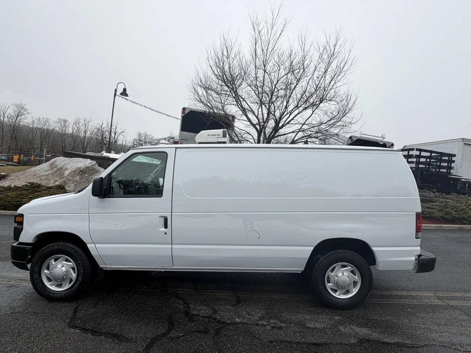 2013 Ford Econoline Van - Image 9 of 20