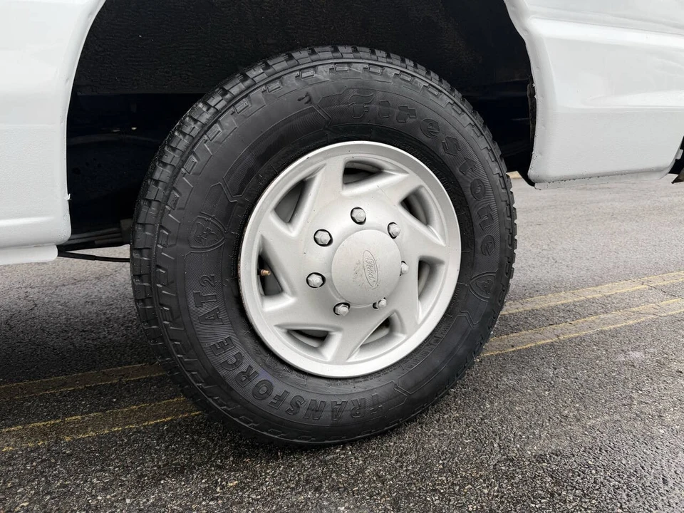 2013 Ford Econoline Van - Image 12 of 20