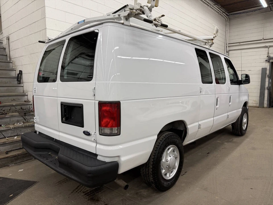 2013 Ford Econoline Van - Image 3 of 12