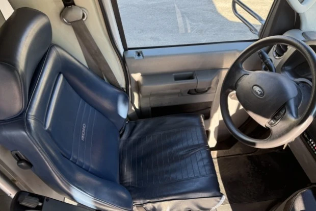 2013 Ford Econoline Van - Image 4 of 9
