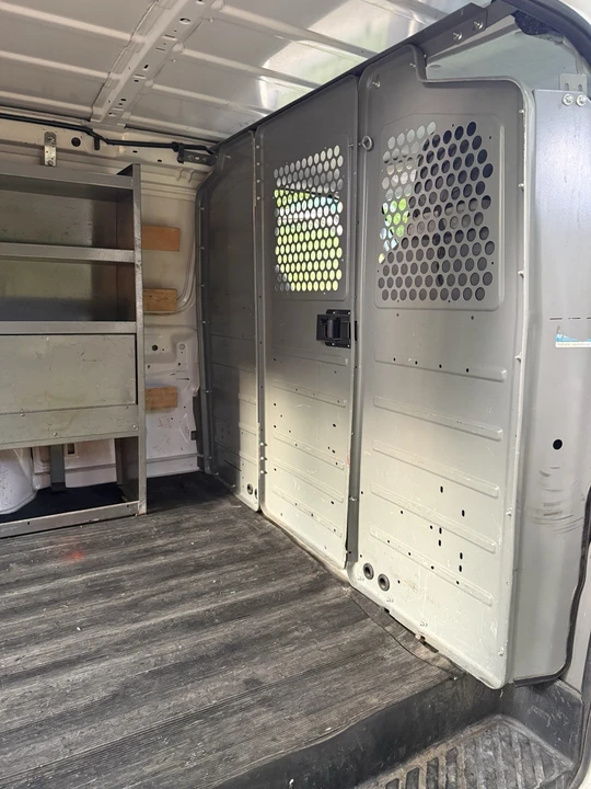 2013 Ford Econoline Van - Image 11 of 24