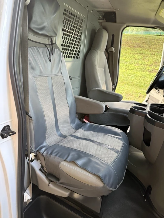 2013 Ford Econoline Van - Image 9 of 24