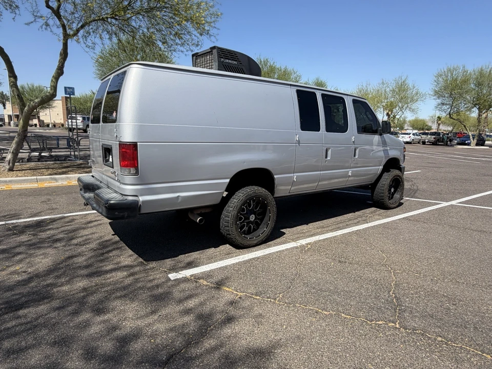 2013 Ford Econoline Van - Image 4 of 8