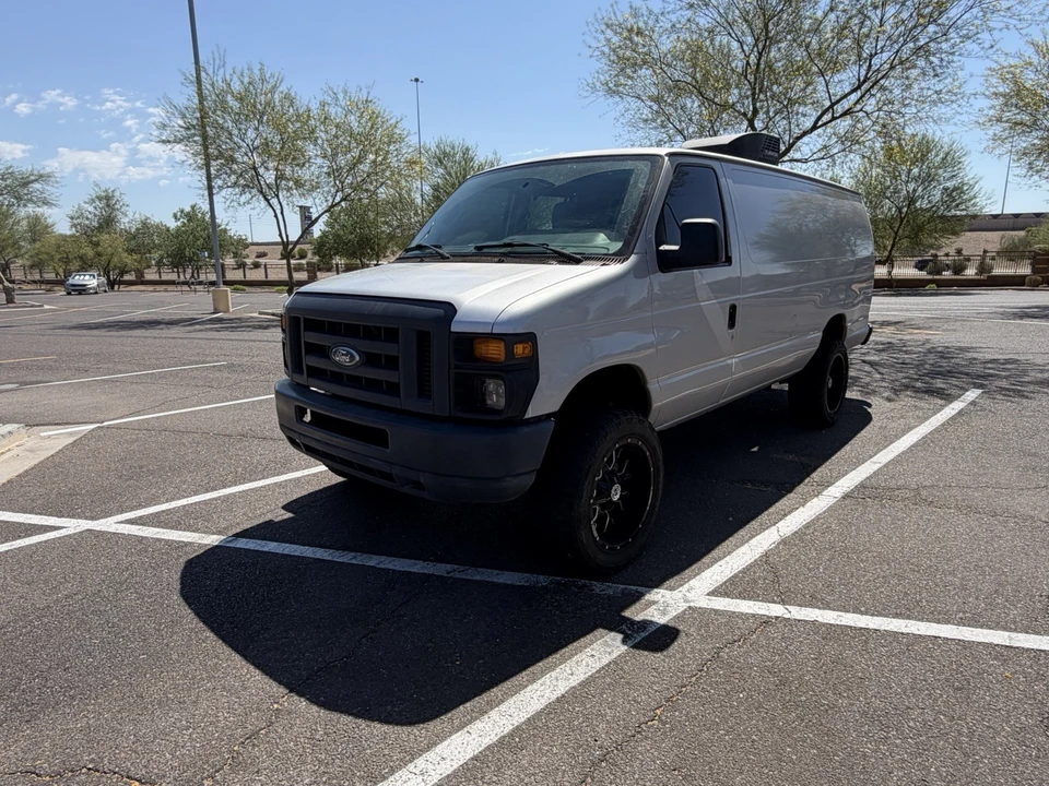 2013 Ford Econoline Van - Image 7 of 8