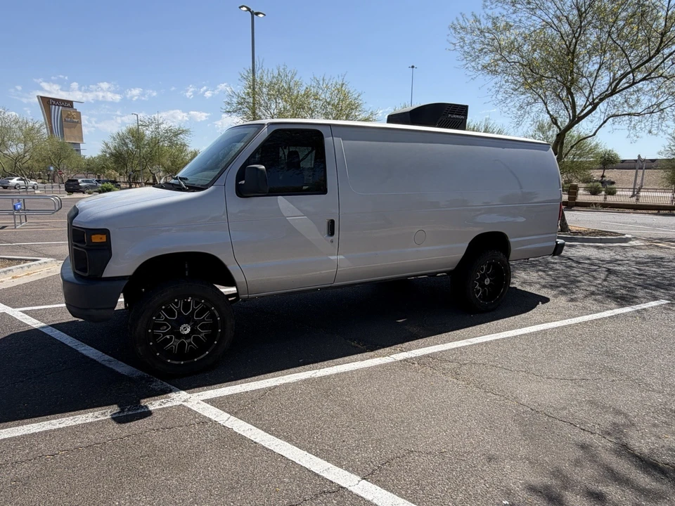 2013 Ford Econoline Van - Image 8 of 8