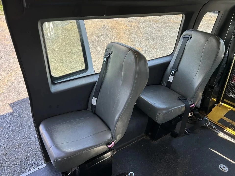 2013 Ford Econoline Van - Image 9 of 9