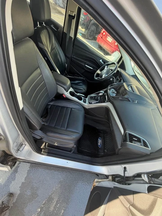 2013 Ford Escape - Image 10 of 17