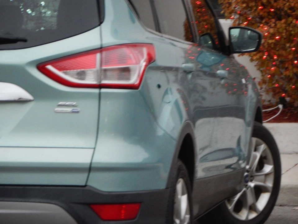 2013 Ford Escape - Image 16 of 21