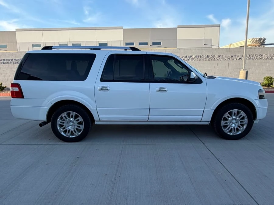 2013 Ford Expedition 3rd Gen - Image 2 of 21