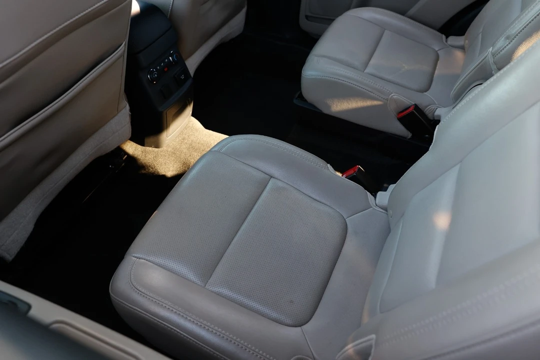 2013 Ford Explorer 5th Gen - Image 10 of 12