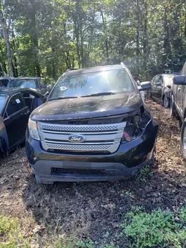 2013 Ford Explorer XLS Sport SUV 4D