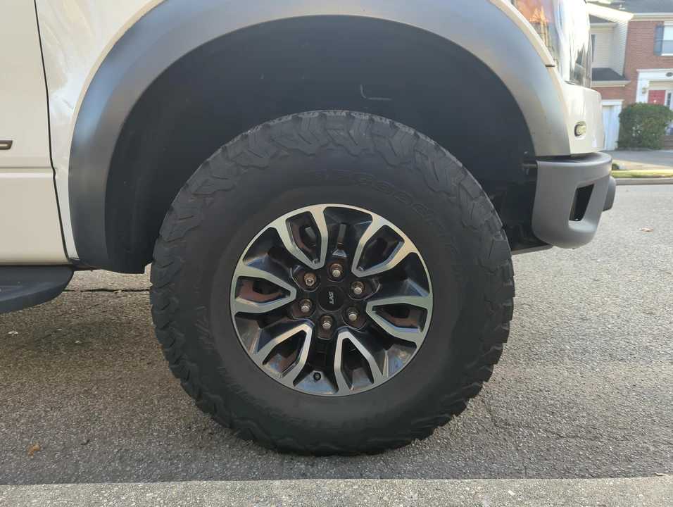 2013 Ford F-150 Raptor 12th Gen - Image 27 of 31