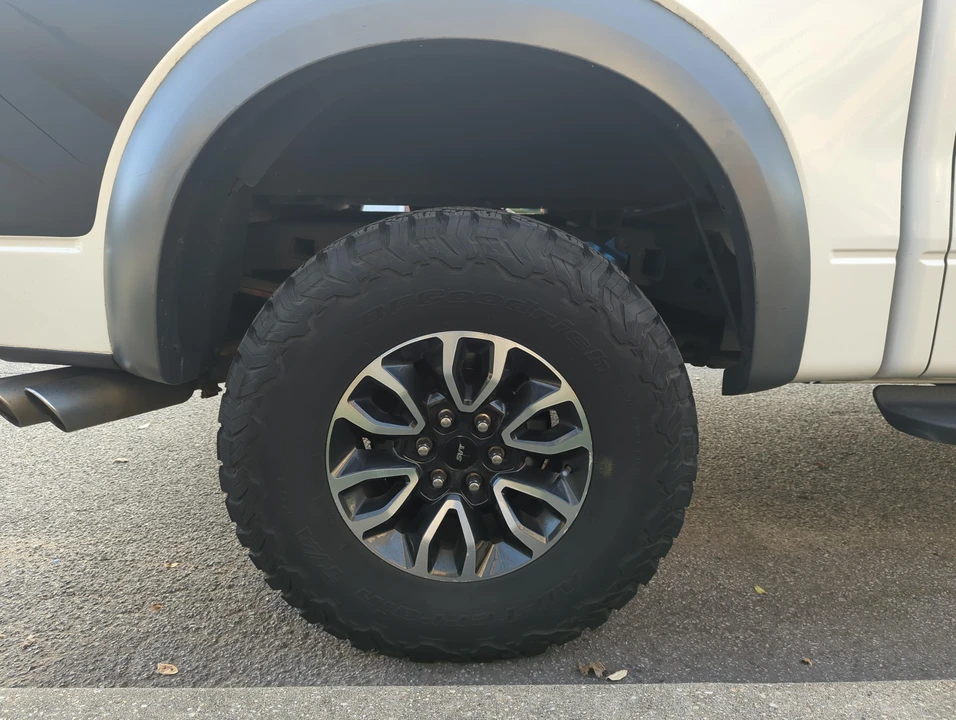 2013 Ford F-150 Raptor 12th Gen - Image 26 of 31