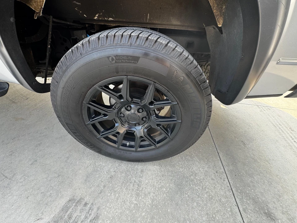 2013 Ford F-150 Raptor 12th Gen - Image 14 of 31