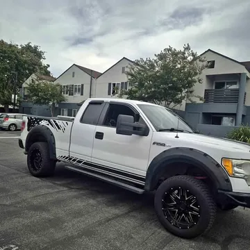 2013 Ford F-150 XLT Pickup 2D 6 1/2 ft