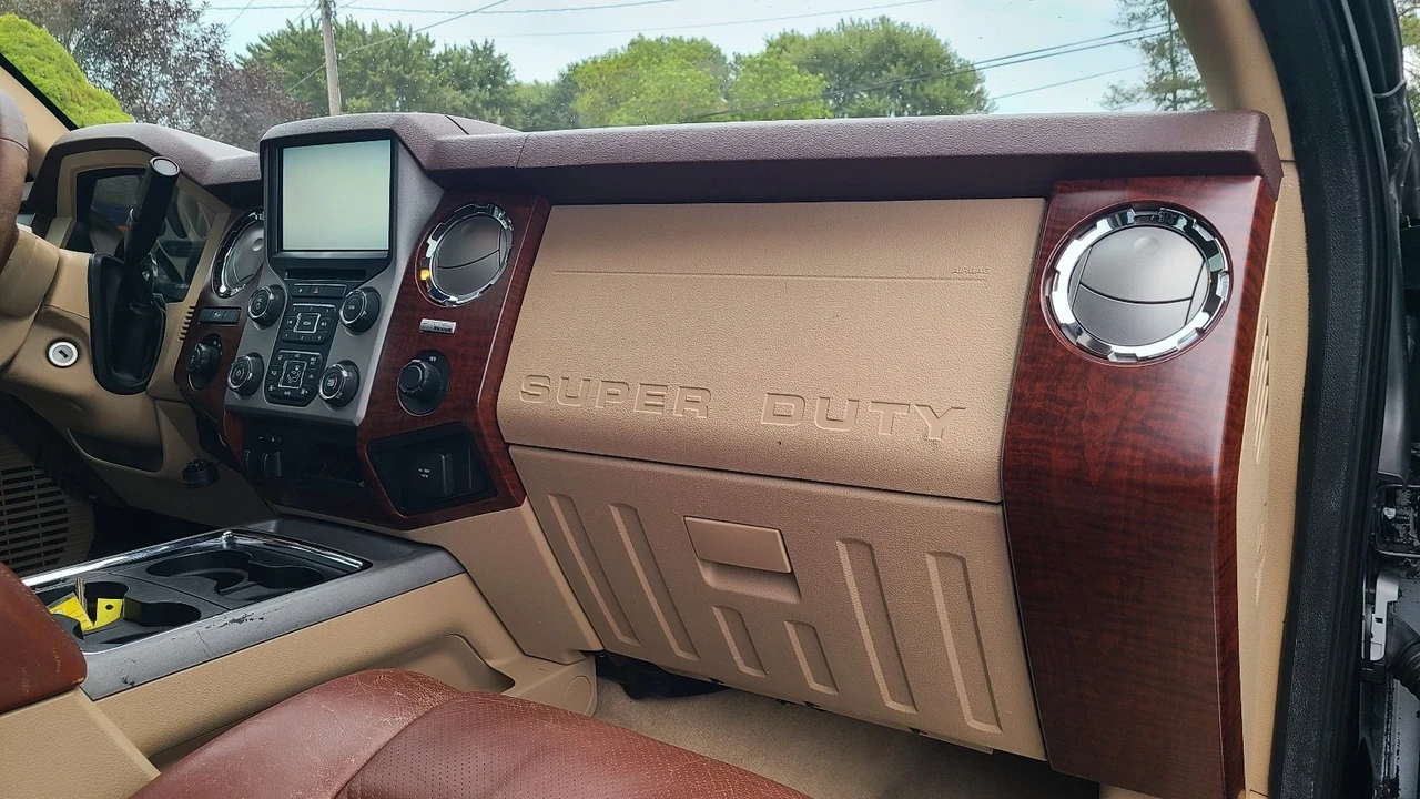 2013 Ford Super Duty 3rd Gen - Image 16 of 21