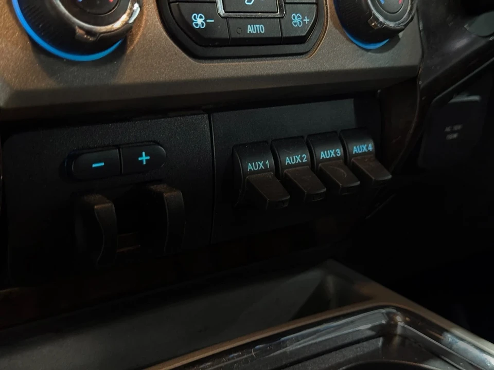 2013 Ford Super Duty 3rd Gen - Image 19 of 21