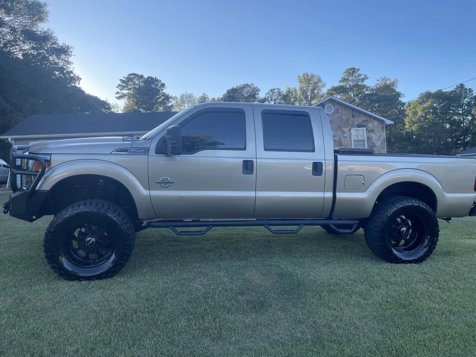 2013 Ford Super Duty 3rd Gen - Image 5 of 17
