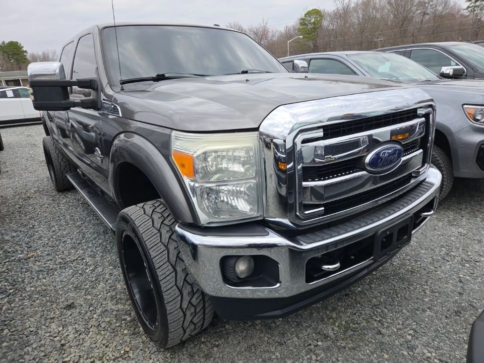 2013 Ford Super Duty 3rd Gen - Image 2 of 5
