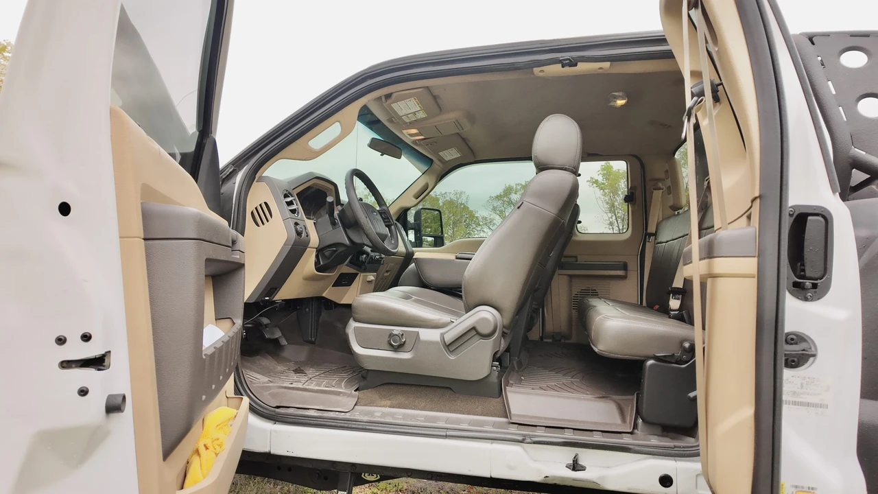 2013 Ford Super Duty 3rd Gen - Image 28 of 31