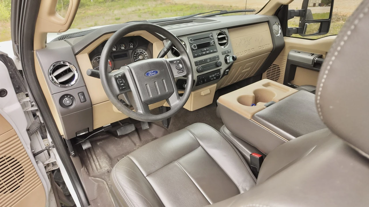2013 Ford Super Duty 3rd Gen - Image 30 of 31