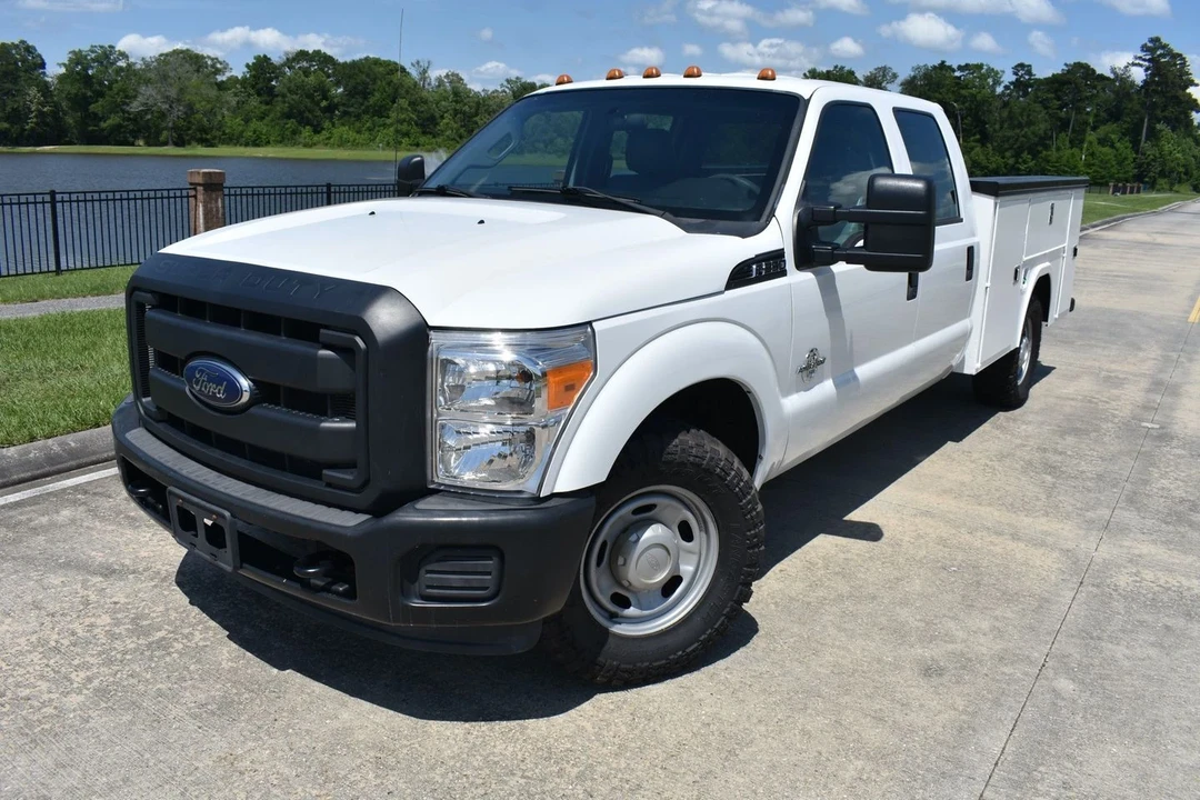2013 Ford Super Duty 3rd Gen - Image 2 of 12