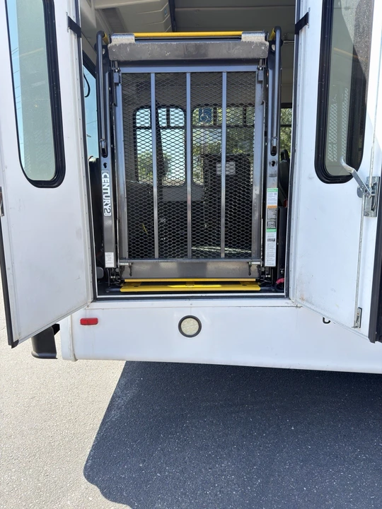 2013 Ford Super Duty 3rd Gen - Image 13 of 14