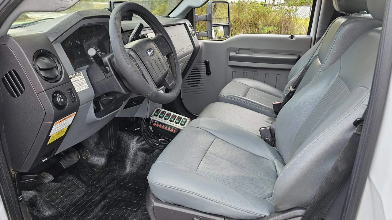 2013 Ford Super Duty 3rd Gen - Image 27 of 31