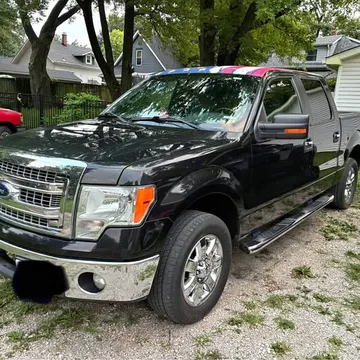 2013 Ford F150 SuperCrew Cab XLT Pickup 4D 5 1/2 ft
