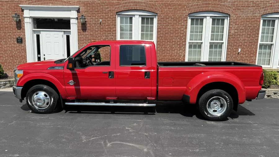 2013 Ford Super Duty 3rd Gen - Image 2 of 10