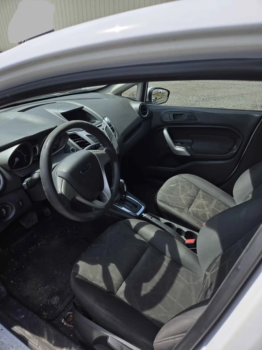 2013 Ford Fiesta - Image 5 of 8