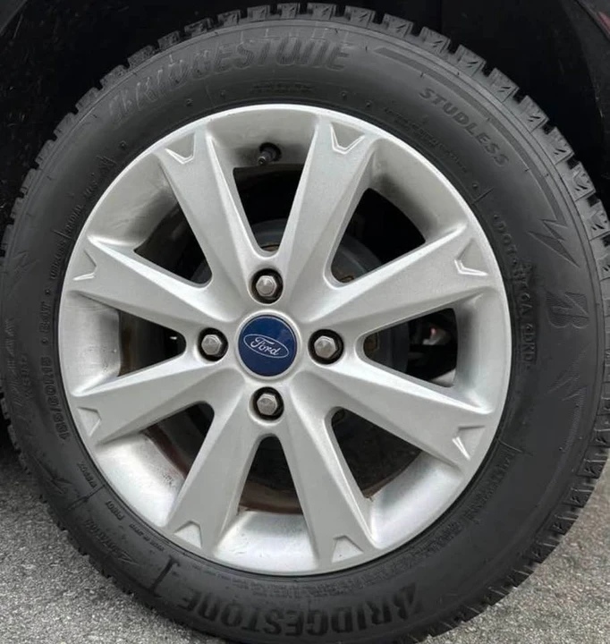 2013 Ford Fiesta - Image 6 of 9