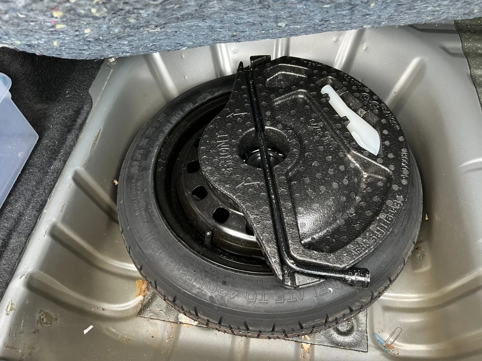2013 Ford Fiesta - Image 7 of 21